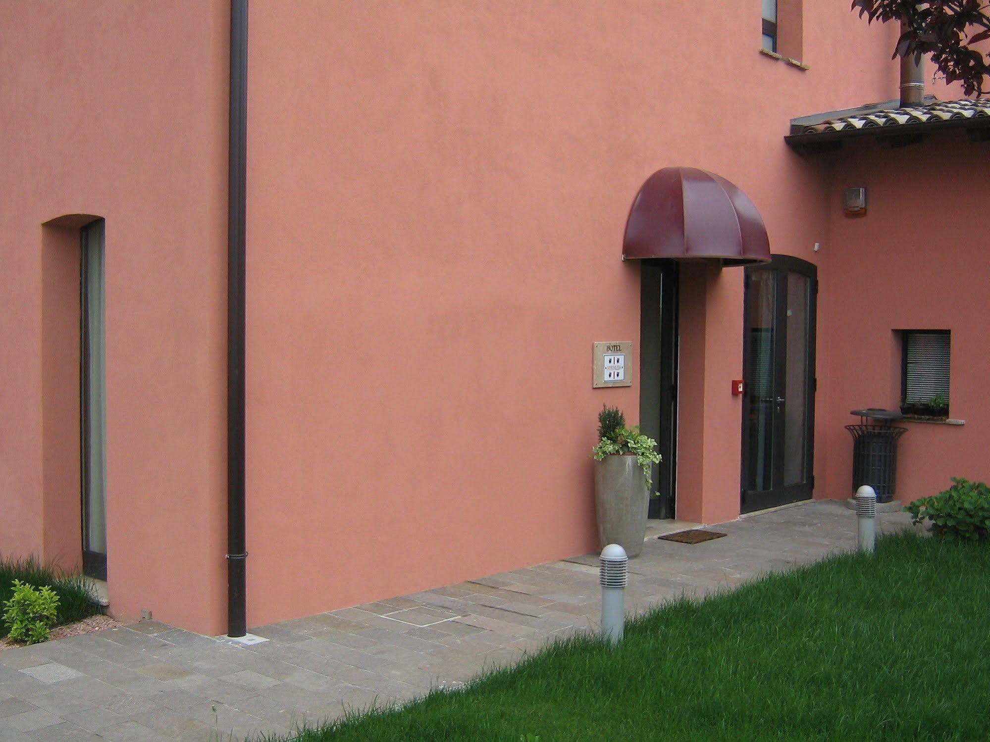 Hotel Hyknusa Reggio Emilia Dış mekan fotoğraf